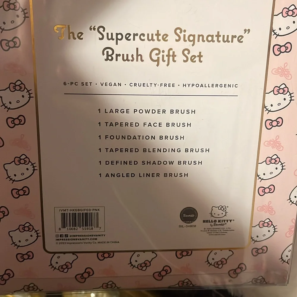 Hello Kitty Makeup Brush Set